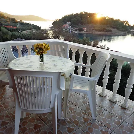 Apartament Gradina *